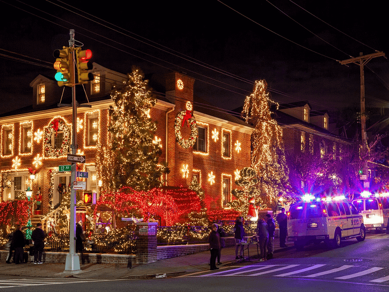 Dyker Heights Archives Discover NYC